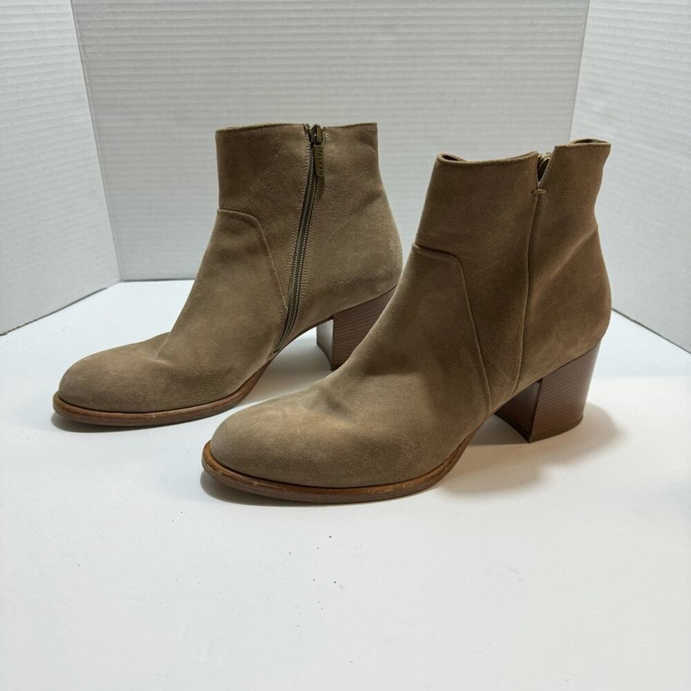 Italeau ankle boots size 41 10.5